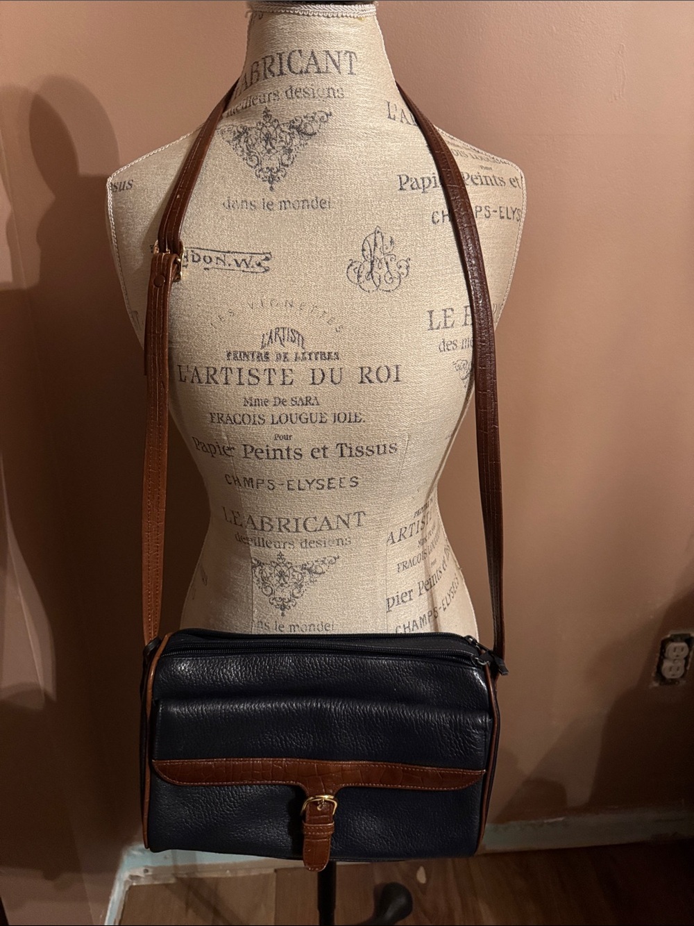 Giani Bernini Navy and Brown Leather Messenger Crossbody
